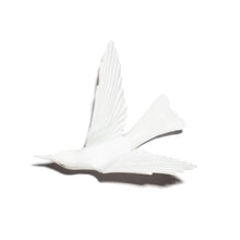 Load image into Gallery viewer, Korimako - wings back / Bellbird
